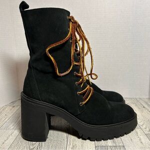 Free People black suede chunky boots. Lace up size 40